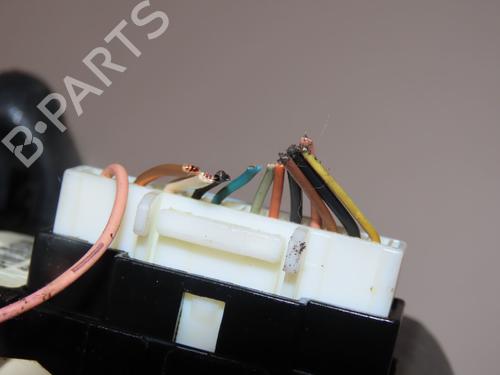 Used Headlight switch HYUNDAI ix35 (LM, EL, ELH) 2.0 CRDi 4WD (136 hp) 30117695