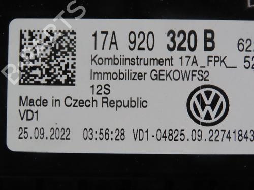 Used Instrument cluster VW T-ROC (A11, D11) 2.0 TDI (150 hp) 27095305