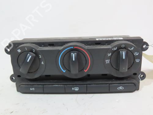 Used Climate control FORD USA MUSTANG Coupe 4.0 V6 (214 hp) 18316757