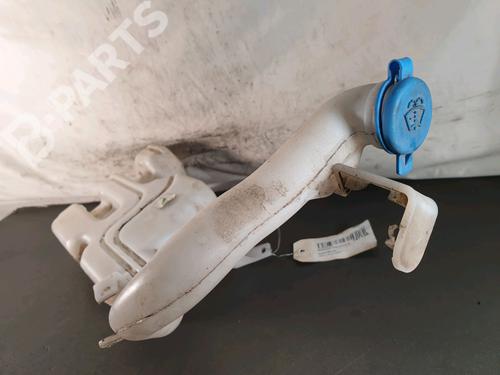 Used Windscreen washer tank Windscreen washer tank SUZUKI SPLASH (EX) 1.3 CDTI (A5B413D) (75 hp) 9010314 9010314