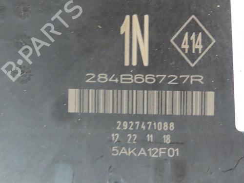 Used Fuse box RENAULT MEGANE IV Hatchback (B9A/M/N_) 1.3 TCe 160 (B9NC) (159 hp) 28051118