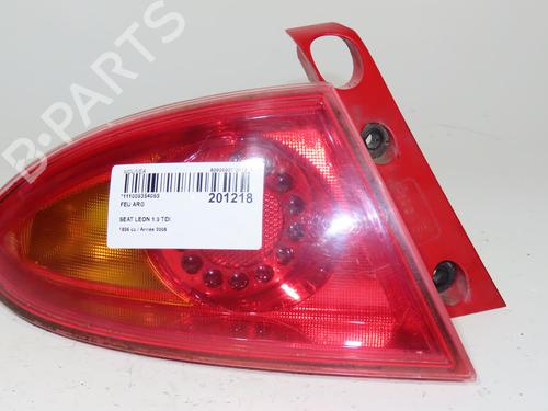 Used Left taillight SEAT LEON (1P1) 1.9 TDI (105 hp) 23165150