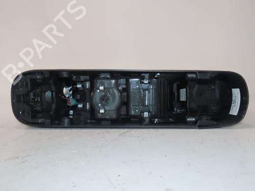 Used Armrest / Center console Armrest / Center console FIAT 500e (332_) Elektro (FA1) (95 hp) 40205059 40205059