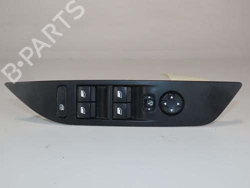 Left front window switch PEUGEOT 208 II (UB_, UP_, UW_, UJ_) 1.5 BlueHDI 100 | BP30140025I27 