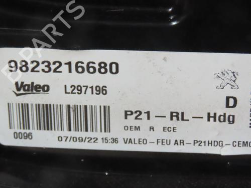 Used Right taillight PEUGEOT 208 II (UB_, UP_, UW_, UJ_) 1.2 PureTech 100 (101 hp) 28833585