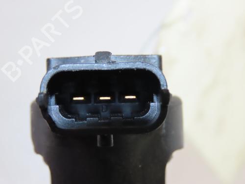 Used Ignition coil Ignition coil PEUGEOT 308 II (LB_, LP_, LW_, LH_, L3_) 1.2 VTi 72 (82 hp) 33835760 33835760