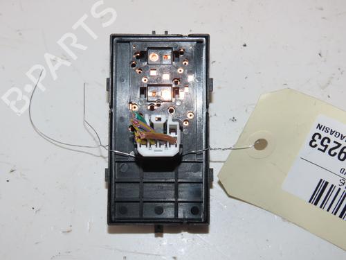 Used Switch Switch CHEVROLET AVEO Hatchback (T300) 1.2 (69 hp) 36758666 36758666