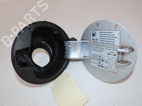 Used Fuel flap Fuel flap VW POLO IV (9N_, 9A_) 1.2 12V (64 hp) 33860002 33860002