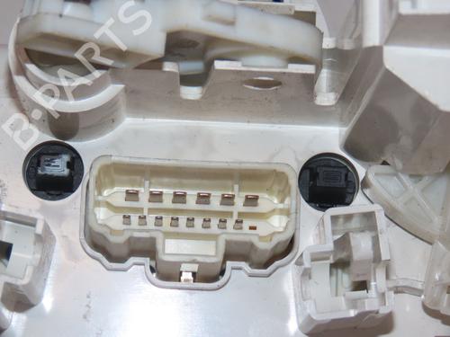 Used Climate control RENAULT CLIO III (BR0/1, CR0/1) 1.2 16V (BR02, BR0J, BR11, CR02, CR0J, CR11) (75 hp) 30840697