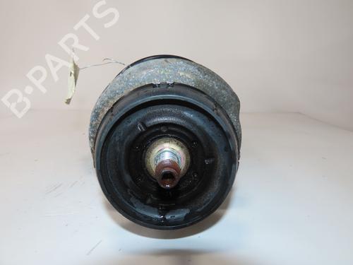 Used Right front shock absorber RENAULT CLIO II (BB_, CB_) 1.2 (BB0A, BB0F, BB10, BB1K, BB28, BB2D, BB2H, CB0A,... (58 hp) 26534932