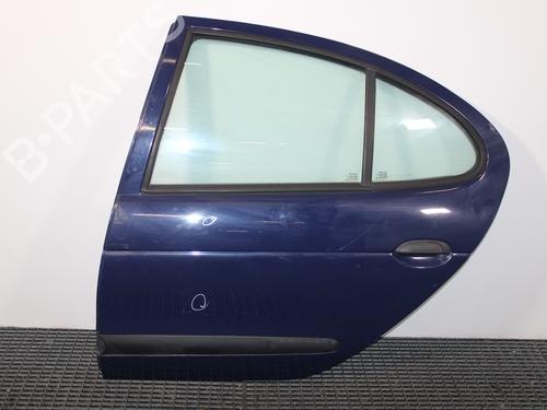 Porta trás esquerda Porta trás esquerda RENAULT MEGANE I (BA0/1_) 1.4 16V (BA0D, BA1H, BA0W, BA10) (95 hp) 15577863 15577863