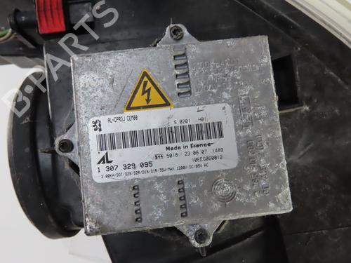 Used Right headlight PEUGEOT 407 (6D_) 2.0 HDi 135 (6DRHRH, 6DRHRE, 6DRHRG, 6DRHRJ) (136 hp) 30311709