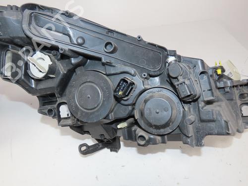 Used Left headlight Left headlight PEUGEOT 208 I (CA_, CC_) 1.2 VTI 82 (82 hp) 33727609 33727609