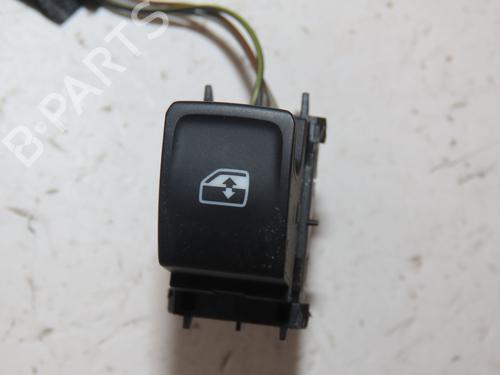 Venstre bagtil elrude kontakt Venstre bagtil elrude kontakt SEAT LEON (5F1) 1.2 TSI (110 hp) 39893468 39893468