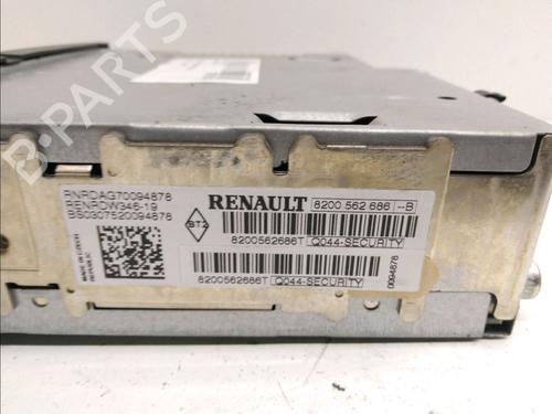 Used Radio RENAULT GRAND SCÉNIC II (JM0/1_) 1.9 dCi (JM14) (131 hp) 11999212