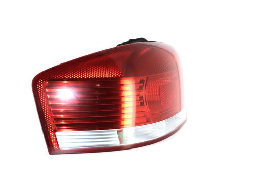 Left taillight AUDI A3 (8P1) 2.0 TDI 16V | BP31984429C34 