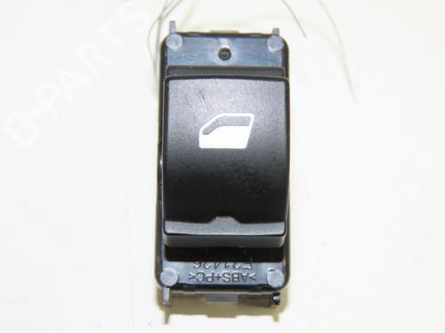 Used Switch CITROËN C3 AIRCROSS II (2R_, 2C_) 1.5 BlueHDi 100 (2CYHYJ) (102 hp) 17136358