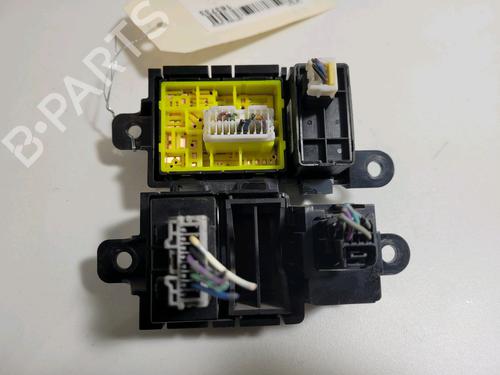 Used Mirror switch NISSAN JUKE (F15) 1.5 dCi (110 hp) 9049529