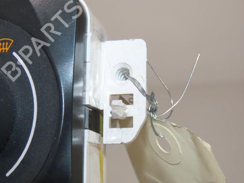 Used Climate control RENAULT CLIO III Grandtour (KR0/1_) 1.5 dCi (KR0G) (68 hp) 31055413