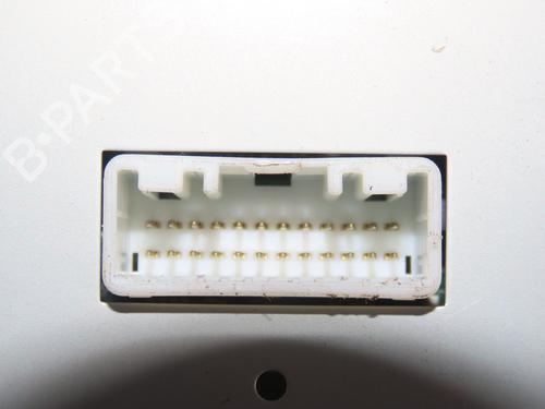 Used Display monitor Display monitor NISSAN X-TRAIL II (T31) 2.0 dCi 4x4 (150 hp) 33058928 33058928