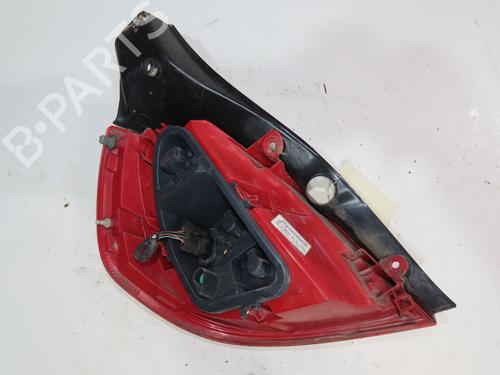 Used Right taillight Right taillight RENAULT CLIO III (BR0/1, CR0/1) 1.5 dCi (75 hp) 40484589 40484589