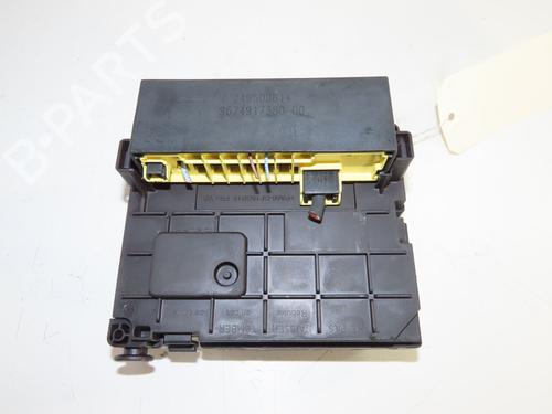 Used Fuse box Fuse box PEUGEOT 308 SW II (LC_, LJ_, LR_, LX_, L4_) 2.0 BlueHDi 150 (150 hp) 31162438 31162438