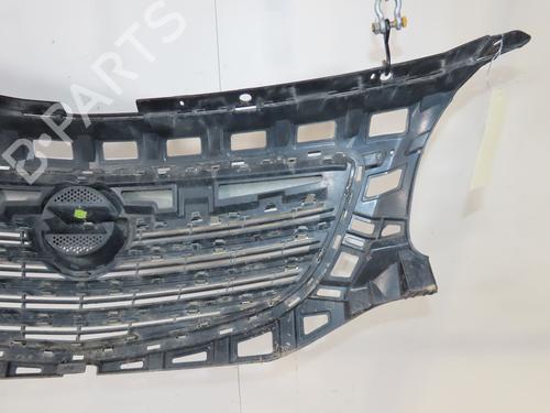 Used Grille Grille 37649772 37649772