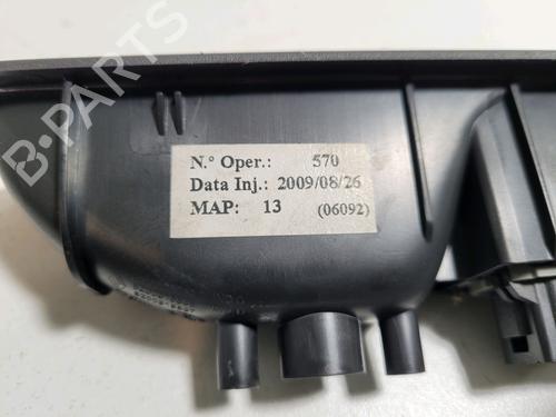 Used Right rear window switch RENAULT MODUS / GRAND MODUS (F/JP0_) 1.5 dCi (FP0F, JP0F) (86 hp) 9033084