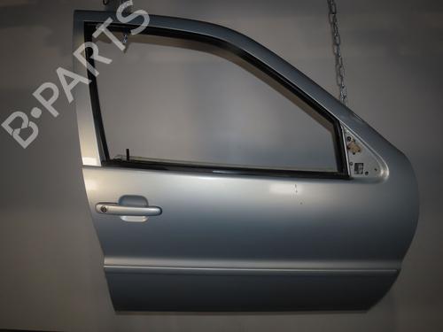Used Right front door VW POLO (6N2) 1.4 16V (75 hp) 23162790