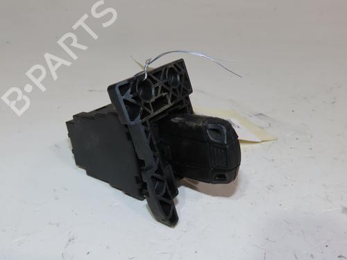 Used Card reader BMW 3 Coupe (E92) 320 d (184 hp) 18205597