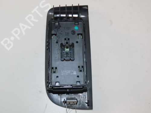 Used Left front window switch Left front window switch OPEL ZAFIRA TOURER C (P12) 1.6 CDTI (75) (134 hp) 33138040 33138040