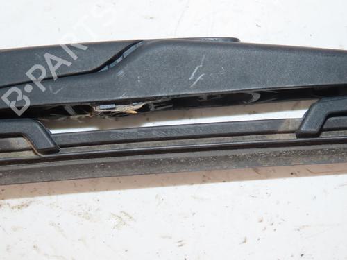 Used Rear windshield wiper arm Rear windshield wiper arm PEUGEOT 3008 II SUV (MC_, MR_, MJ_, M4_) Hybrid4 (M45GBU) (299 hp) 38055532 38055532
