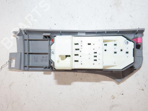 Used Left front window switch Left front window switch TOYOTA YARIS (_P9_) 1.0 VVT-i (KSP90_, KSP90R) (69 hp) 36485680 36485680