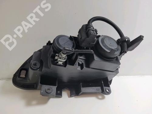 Right headlight RENAULT ESPACE III (JE0_) 2.2 dCi (JE0S) | BP9023398C29 