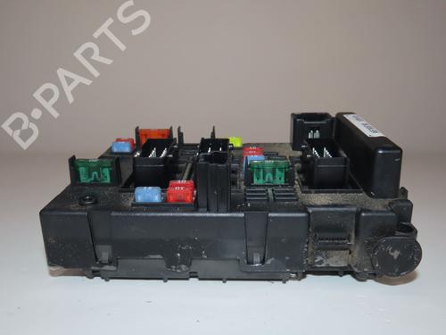 Sikringsdåse PEUGEOT 206 Hatchback (2A/C) 1.4 16V (88 hp) 31283909