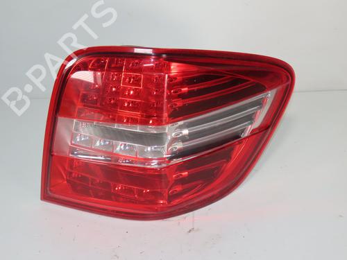 Right taillight MERCEDES-BENZ M-CLASS (W164) ML 350 CDI 4-matic (164.125, 164.124) | BP29872819C35