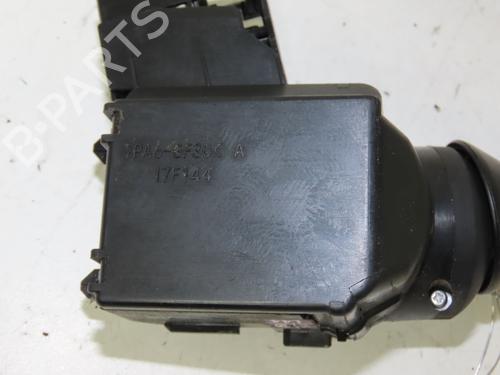 Steering column stalk TOYOTA YARIS (_P13_) 1.0 (KSP130_, KSP130) | BP17086134I23