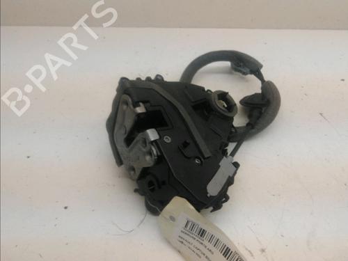 Used Rear left lock RENAULT CAPTUR II (HF_) Blue dCi 95 (HFAF) (95 hp) 15644127