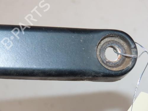 Used Front windshield wiper arm Front windshield wiper arm 33947487 33947487