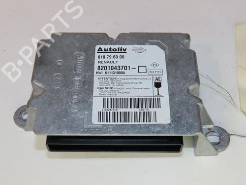 Used ECU airbags RENAULT CLIO III (BR0/1, CR0/1) 1.2 16V (BR02, BR0J, BR11, CR02, CR0J, CR11) (75 hp) 17657513