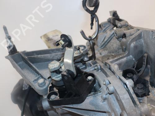 Used Gearbox Gearbox RENAULT CLIO III (BR0/1, CR0/1) 1.2 16V (BR0P, CR0P) (101 hp) 31865560 31865560