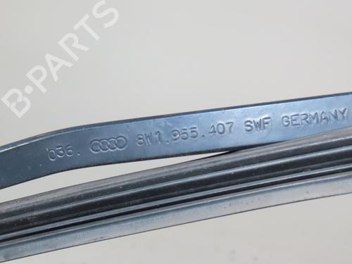Used Front windshield wiper arm AUDI A4 B9 (8W2, 8WC) 2.0 TDI (150 hp) 24490176
