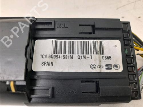 Used Headlight switch VW TRANSPORTER T5 Van (7HA, 7HH, 7EA, 7EH) 2.0 TDI (140 hp) 9010335