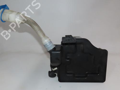 Used Windscreen washer tank VW POLO V (6R1, 6C1) 1.2 TDI (75 hp) 28285395