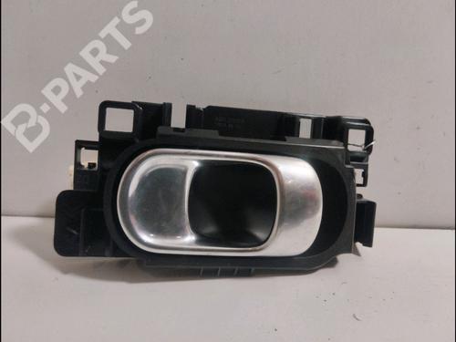 Used Rear right interior door handle Rear right interior door handle CITROËN C3 / C3 ORIGIN III (SX) 1.2 PureTech 82 (83 hp) 10686111 10686111