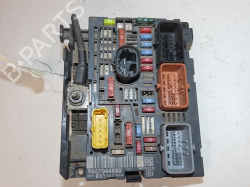 Fuse box CITROËN C4 Picasso I MPV (UD_) 1.6 HDi | BP30980122E1