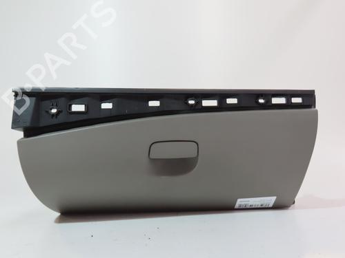 Glove box RENAULT MEGANE III Hatchback (BZ0/1_, B3_) 1.5 dCi (86 hp) 17996123