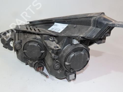 Used Right headlight HYUNDAI i30 (PDE, PD, PDEN) 1.0 T-GDI (120 hp) 28970097