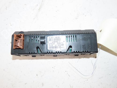 display-monitor-peugeot-partner-box-bodympv-2008-39937231 main image