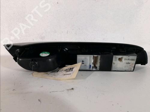 Used Left front window switch NISSAN NOTE (E12) 1.5 dCi (90 hp) 13364276